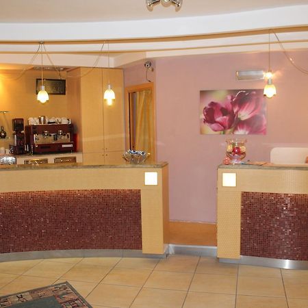 Hotel Oblio Rimini Ngoại thất bức ảnh