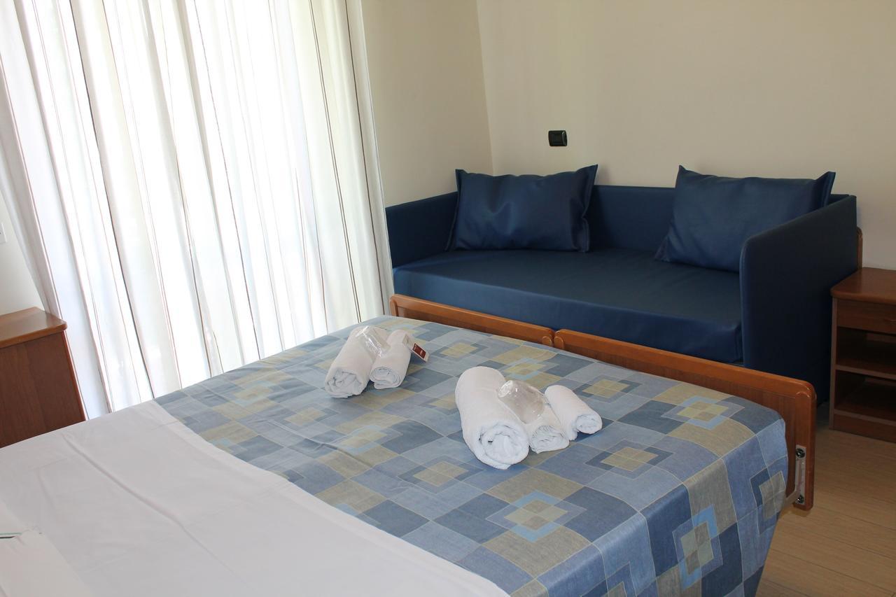 Hotel Oblio Rimini Ngoại thất bức ảnh