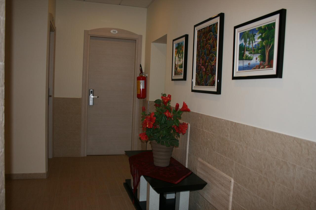 Hotel Oblio Rimini Ngoại thất bức ảnh